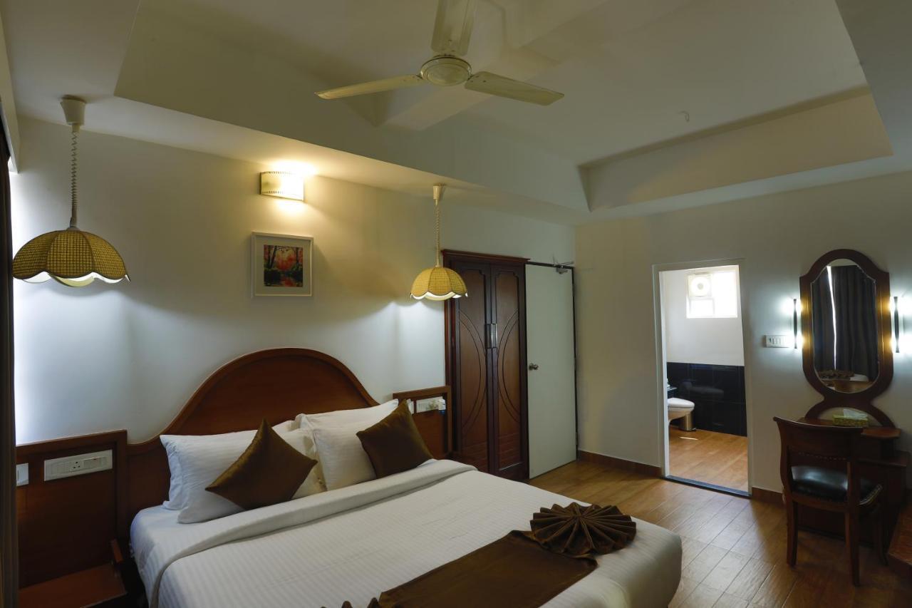 Hotel Panchavady Tiruvalla Exteriér fotografie