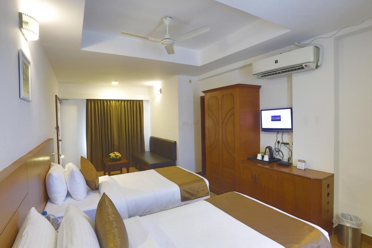 Hotel Panchavady Tiruvalla Exteriér fotografie